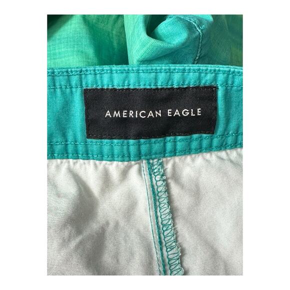American Eagle Swim Trunks Mens Medium Board Shorts Green Pockets Beach Pool - Picture 5 of 8